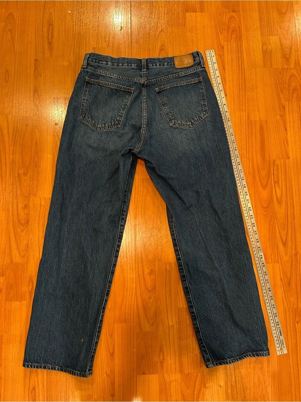 Aritzia Denim Forum The 90s Marlo High-Rise Baggy Jeans in Medium Blue Wash